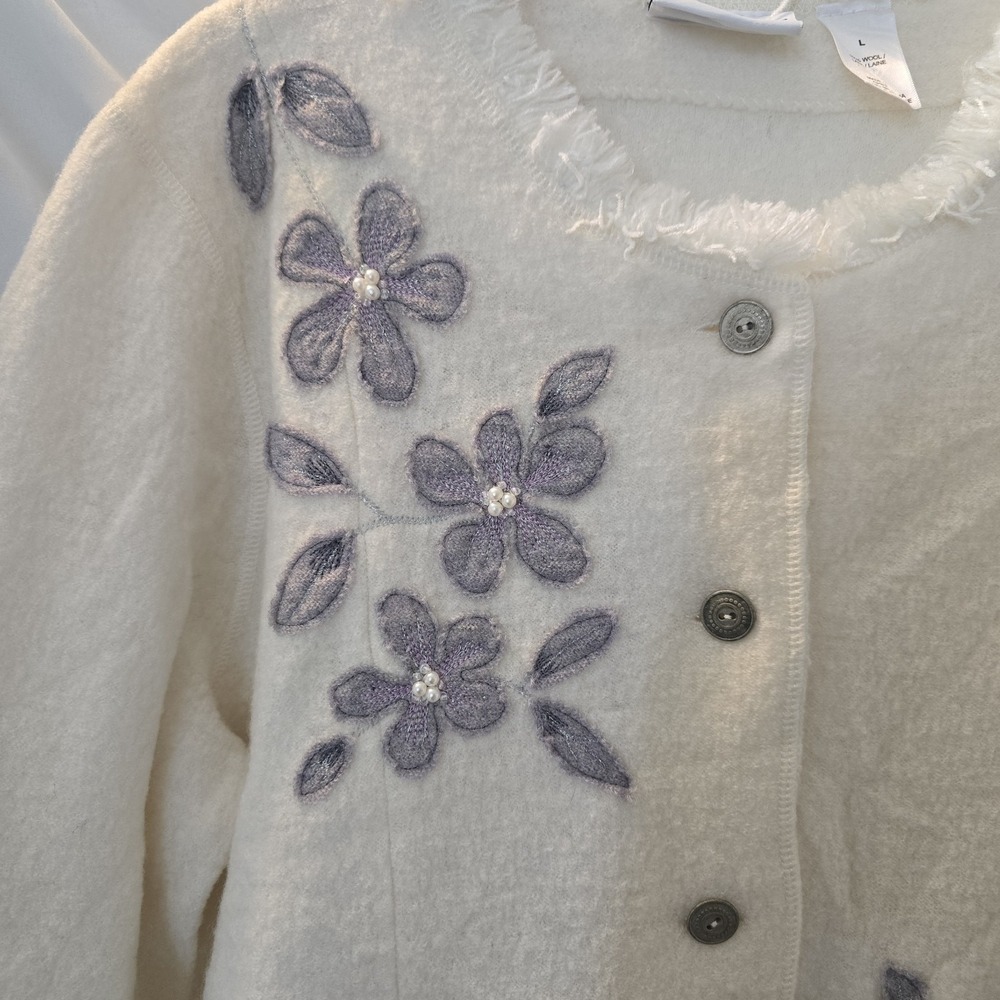 Alfred Dunner Women's Cardigan Cream Floral Pearls Fringe 100% Wool Boho-chic L - Picture 3 of 13